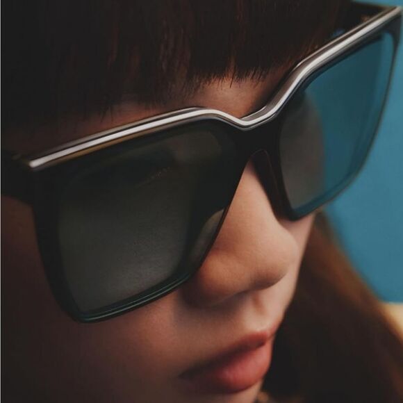 Quay Australia Level Up Sunglasses- Black/Silver Turquoise Flash - Picture 3 of 12